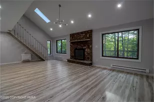 103 Ashley Ct, Bushkill, PA 18324 - Photo 11