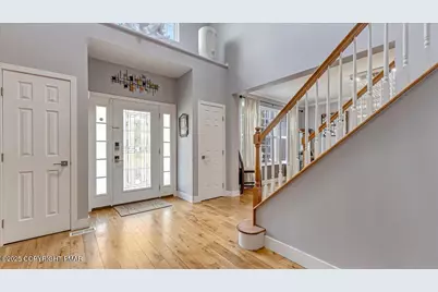  386 Shawnee Valley Drive, East Stroudsburg, PA 18302 - Photo 9