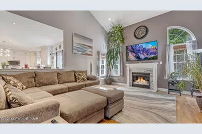  386 Shawnee Valley Drive, East Stroudsburg, PA 18302 - Photo 15