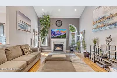  386 Shawnee Valley Drive, East Stroudsburg, PA 18302 - Photo 17