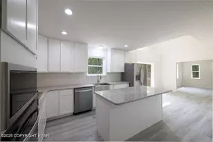 1101 Red Fox Ct, Kresgeville, PA 18333 - Photo 23