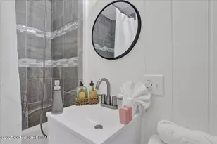 216 Sutton Pl, Pocono Summit, PA 18346 - Photo 21