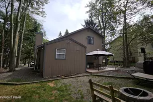 492 Country Pl Dr, Tobyhanna, PA 18466 - Photo 3