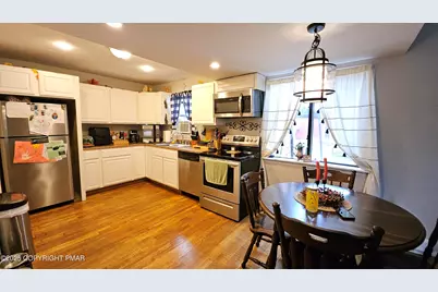  492 Country Place Drive, Tobyhanna, PA 18466 - Photo 11