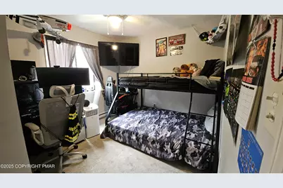  492 Country Place Drive, Tobyhanna, PA 18466 - Photo 17