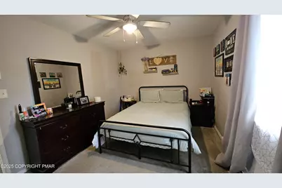  492 Country Place Drive, Tobyhanna, PA 18466 - Photo 15