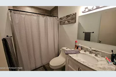  492 Country Place Drive, Tobyhanna, PA 18466 - Photo 21