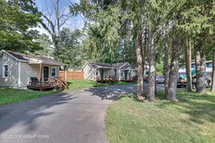 2413 Route 390, Canadensis, PA 18325 - Photo 3