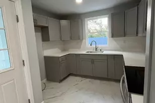 145 Prospect St, East Stroudsburg, PA 18301 - Photo 5