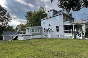 145 Prospect St, East Stroudsburg, PA 18301 - Photo 3