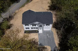 2634 Majestic Ct, East Stroudsburg, PA 18302 - Photo 5