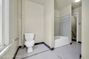 422 E Ct St, Allentown, PA 18109 - Photo 11