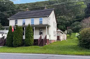 237 Stock St, Nesquehoning, PA 18240 - Photo 3