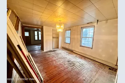  237 Stock Street, Nesquehoning, PA 18240 - Photo 9