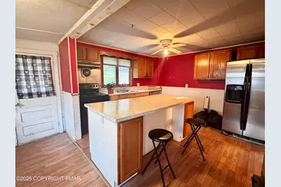  237 Stock Street, Nesquehoning, PA 18240 - Photo 5