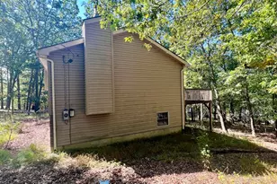 2210 Exeter Ct, Bushkill, PA 18324 - Photo 5