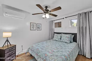 2398 Woodcrest Dr, East Stroudsburg, PA 18302 - Photo 9