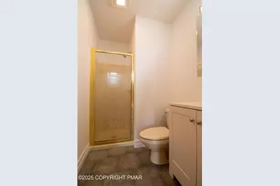  1142 Yorkshire Lane, Bushkill, PA 18324 - Photo 17