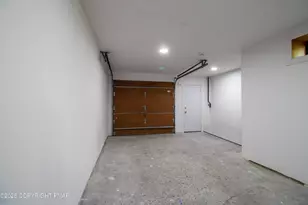 1142 Yorkshire Ln, Bushkill, PA 18324 - Photo 37