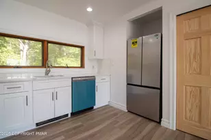 1142 Yorkshire Ln, Bushkill, PA 18324 - Photo 5