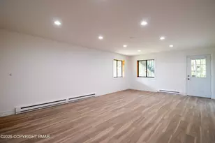 1142 Yorkshire Ln, Bushkill, PA 18324 - Photo 35