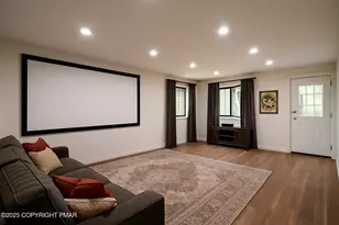 1142 Yorkshire Ln, Bushkill, PA 18324 - Photo 35