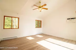 1142 Yorkshire Ln, Bushkill, PA 18324 - Photo 23