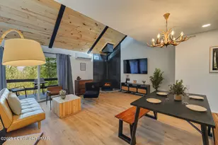 4 Middle Village Way, Tannersville, PA 18372 - Photo 3