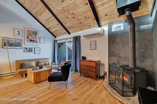 4 Middle Village Way, Tannersville, PA 18372 - Photo 5