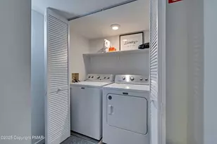 4 Middle Village Way, Tannersville, PA 18372 - Photo 19