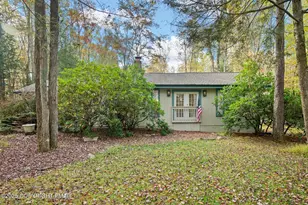 136 Split Rock Ln, Pocono Pines, PA 18350 - Photo 3