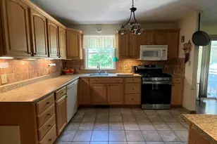 255 E Broad St, East Stroudsburg, PA 18301 - Photo 7