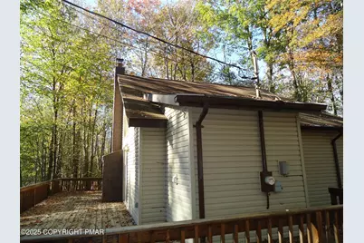  8830 Cloudcrest Drive, Tobyhanna, PA 18466 - Photo 9