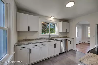  420-426 Scotrun Avenue, Scotrun, PA 18355 - Photo 9