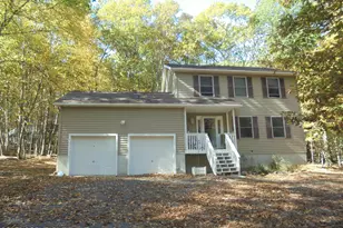 168 St Andrews Dr, Bushkill, PA 18324 - Photo 1