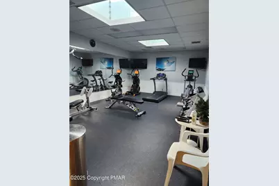  125 Cross Country Lane, Tannersville, PA 18372 - Photo 37