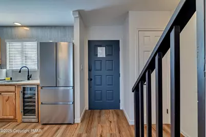  125 Cross Country Lane, Tannersville, PA 18372 - Photo 3