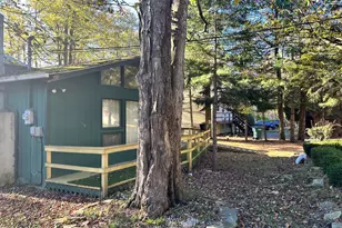 912 Country Pl Dr, Tobyhanna, PA 18466 - Photo 3