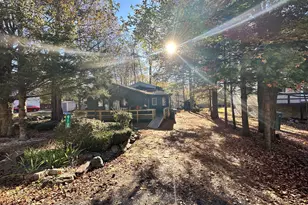 912 Country Pl Dr, Tobyhanna, PA 18466 - Photo 5