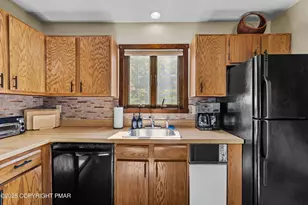 129 Cross Country Ln, Tannersville, PA 18372 - Photo 21