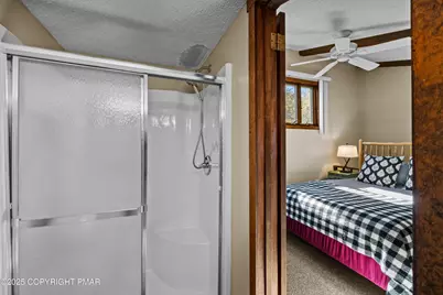  129 Cross Country Lane, Tannersville, PA 18372 - Photo 31