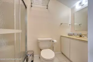 147 Cross Country Ln, Tannersville, PA 18372 - Photo 37