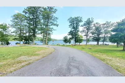  133 Mountain Drive, Greentown, PA 18426 - Photo 39