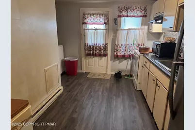  134 W Railroad Street, Nesquehoning, PA 18240 - Photo 11