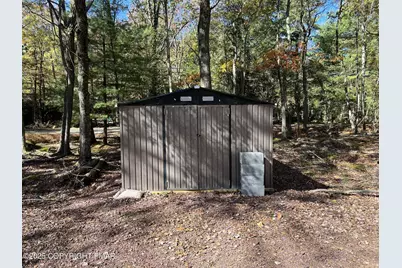  25 Red Oak Road, Lake Harmony, PA 18624 - Photo 23