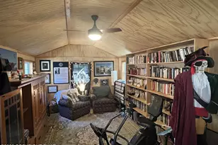 25 Red Oak Rd, Lake Harmony, PA 18624 - Photo 15