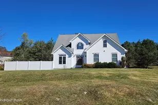 421 Fitzgerald Pl, Tobyhanna, PA 18466 - Photo 3