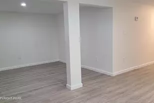 194 Broad St, Stroudsburg, PA 18360 - Photo 9