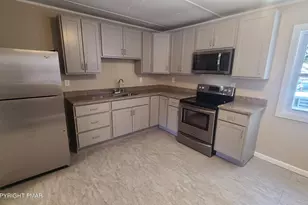 194 Broad St, Stroudsburg, PA 18360 - Photo 3