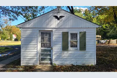  194 Broad Street, Stroudsburg, PA 18360 - Photo 15